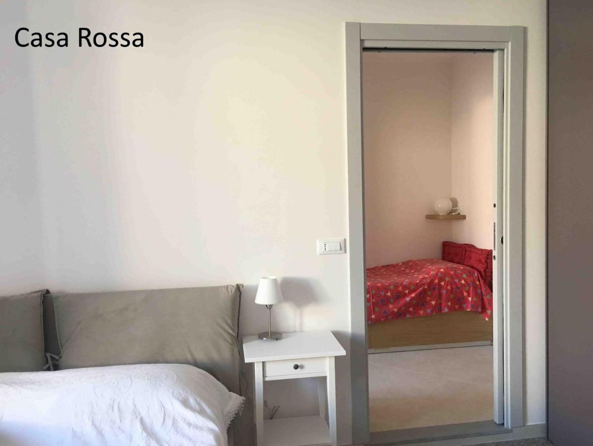 וילה נובה ד'אלבנה Case Rossa E Blu מראה חיצוני תמונה